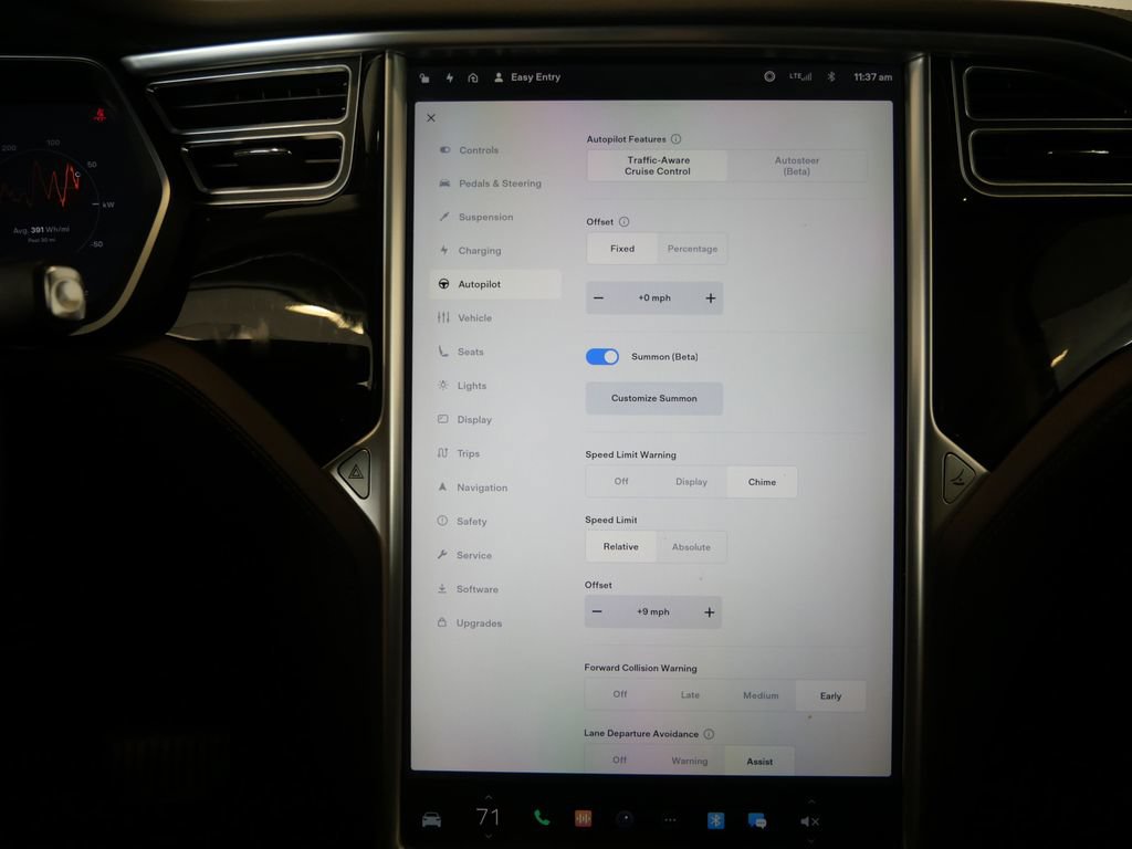 Used 2016 Tesla Model X 75D AWD/4WD image 32