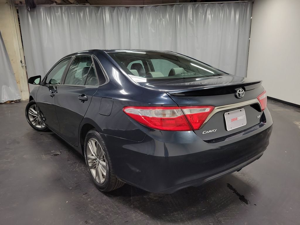 Used 2016 Toyota Camry SE image 6