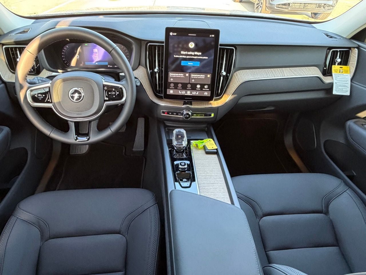 New 2027 Volvo XC60 B5 Core AWD/4WD image 9