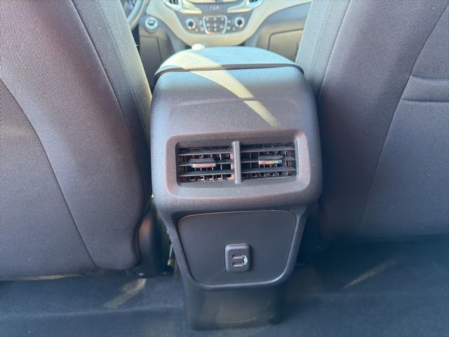 Used 2023 Chevrolet Equinox LT w/ Driver Convenience Package AWD/4WD image 12