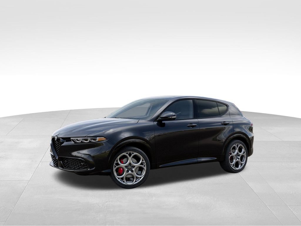 New 2025 Alfa Romeo Tonale w/ Premium Package AWD/4WD image 2