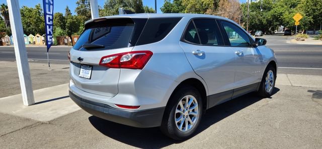 Used 2019 Chevrolet Equinox LS FWD image 3