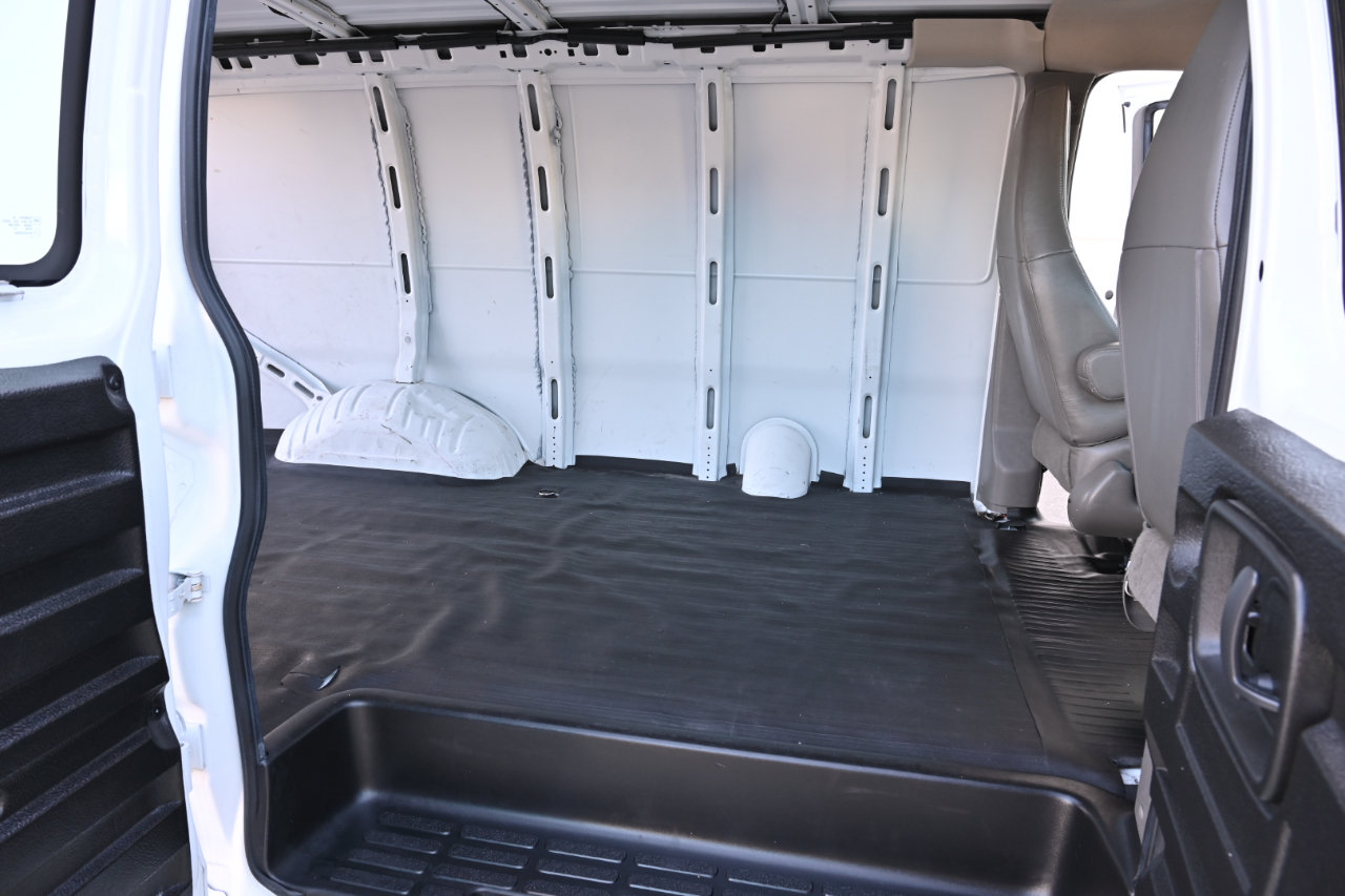 Used 2022 Chevrolet Express 2500 w/ Driver Convenience Package RWD image 22