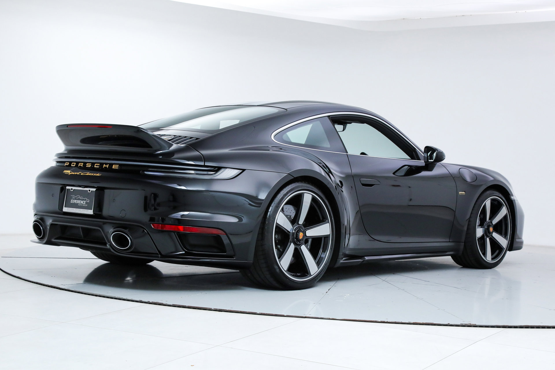 Used 2023 Porsche 911 Sport Classic image 4