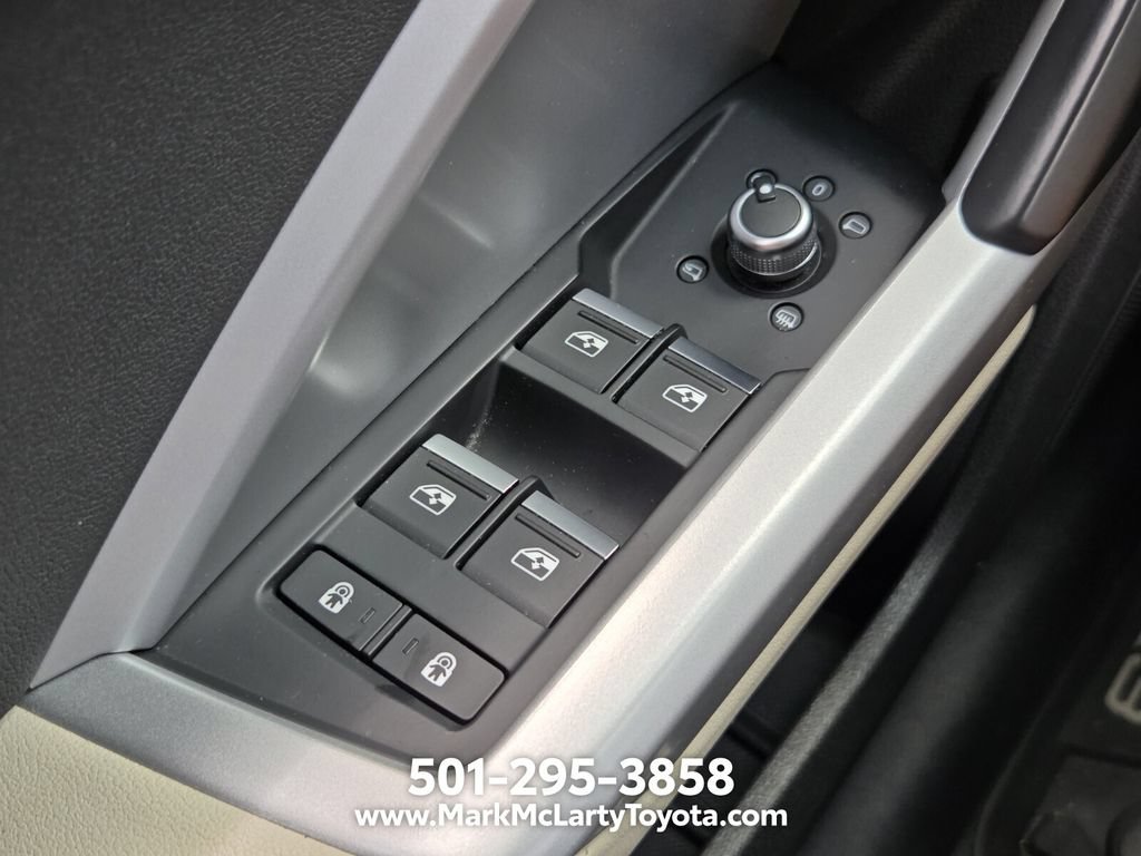 Used 2021 Audi Q3 2.0T Premium Plus w/ Premium Plus Package AWD/4WD image 26