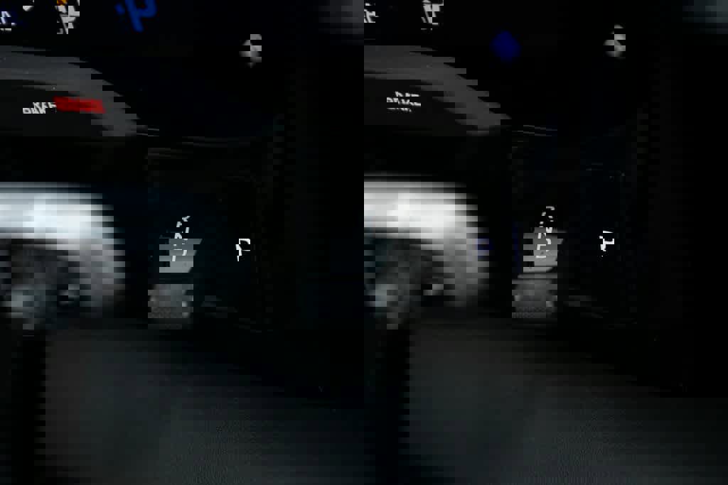 Certified 2022 Porsche Taycan 4 Cross Turismo image 32