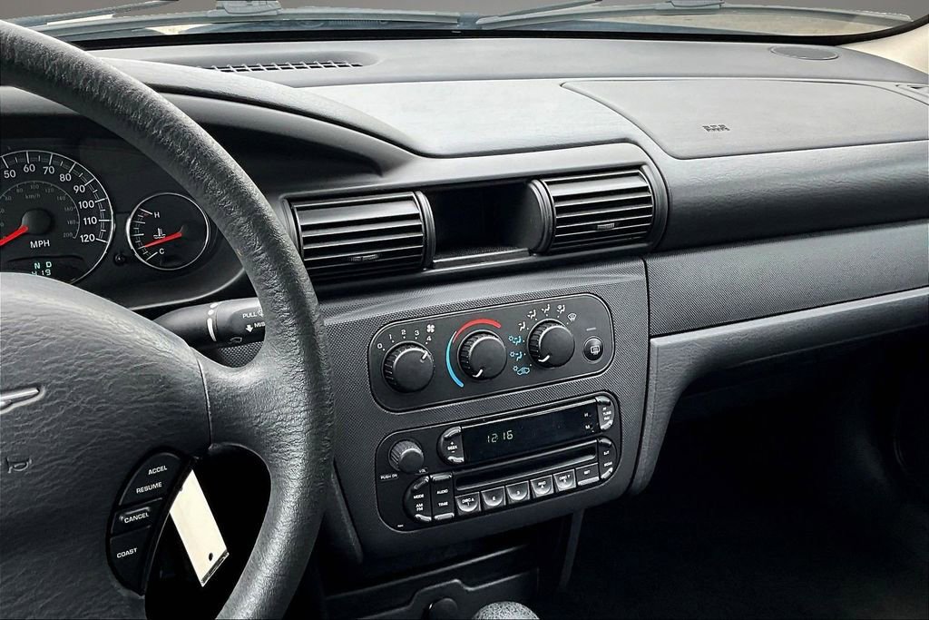 Used 2006 Chrysler Sebring Sedan FWD image 9