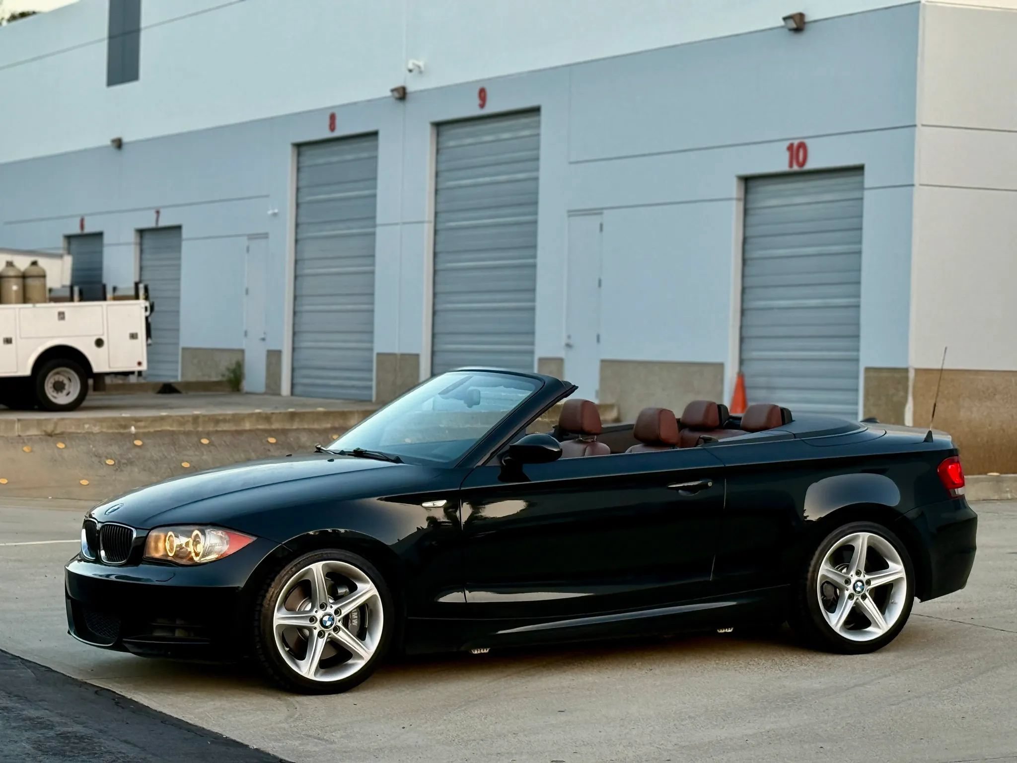 Used 2009 BMW 135i Convertible RWD image 1