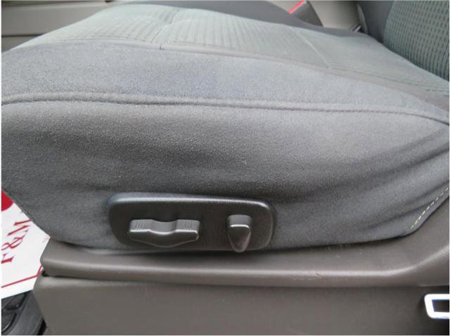 Used 2004 Nissan Titan SE AWD/4WD image 23