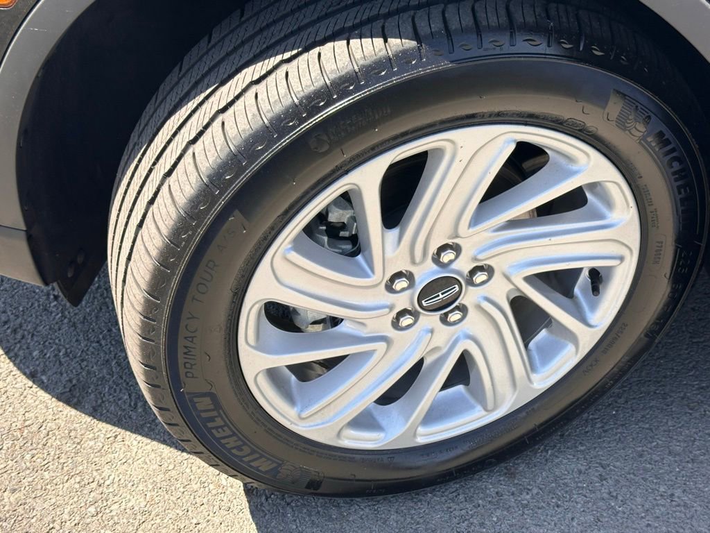 Used 2025 Lincoln Corsair FWD image 39