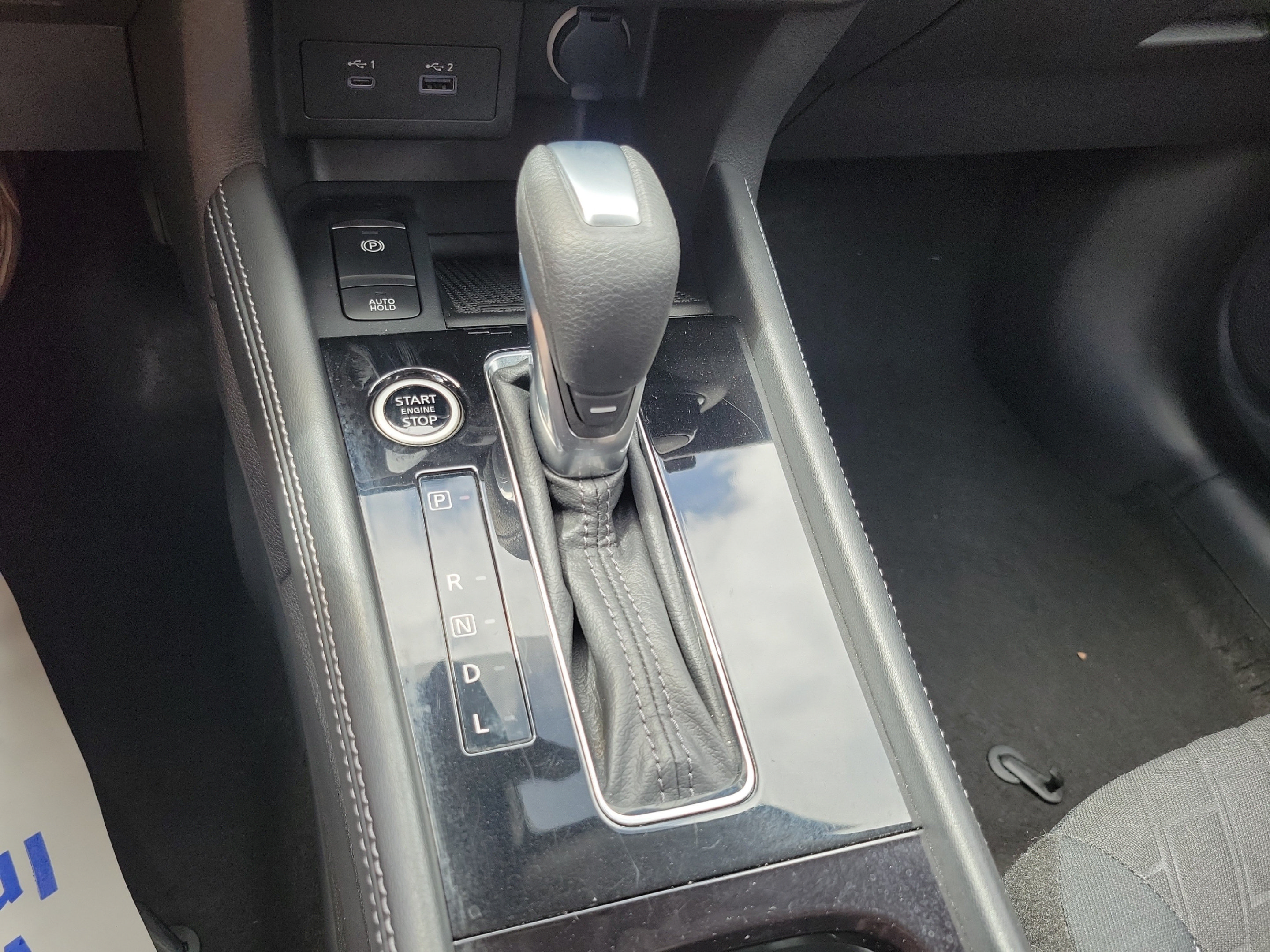Certified 2022 Nissan Kicks SV FWD image 27