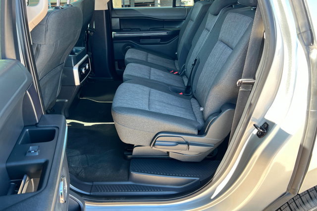 Used 2024 Ford Expedition Max XLT image 21
