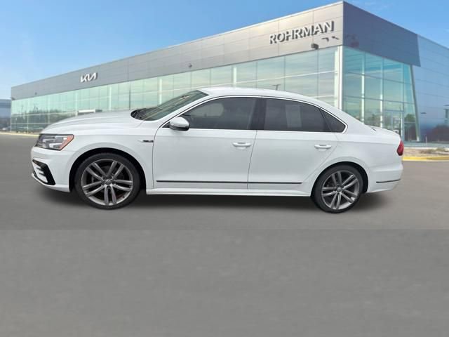 Used 2017 Volkswagen Passat 1.8T R-Line image 1