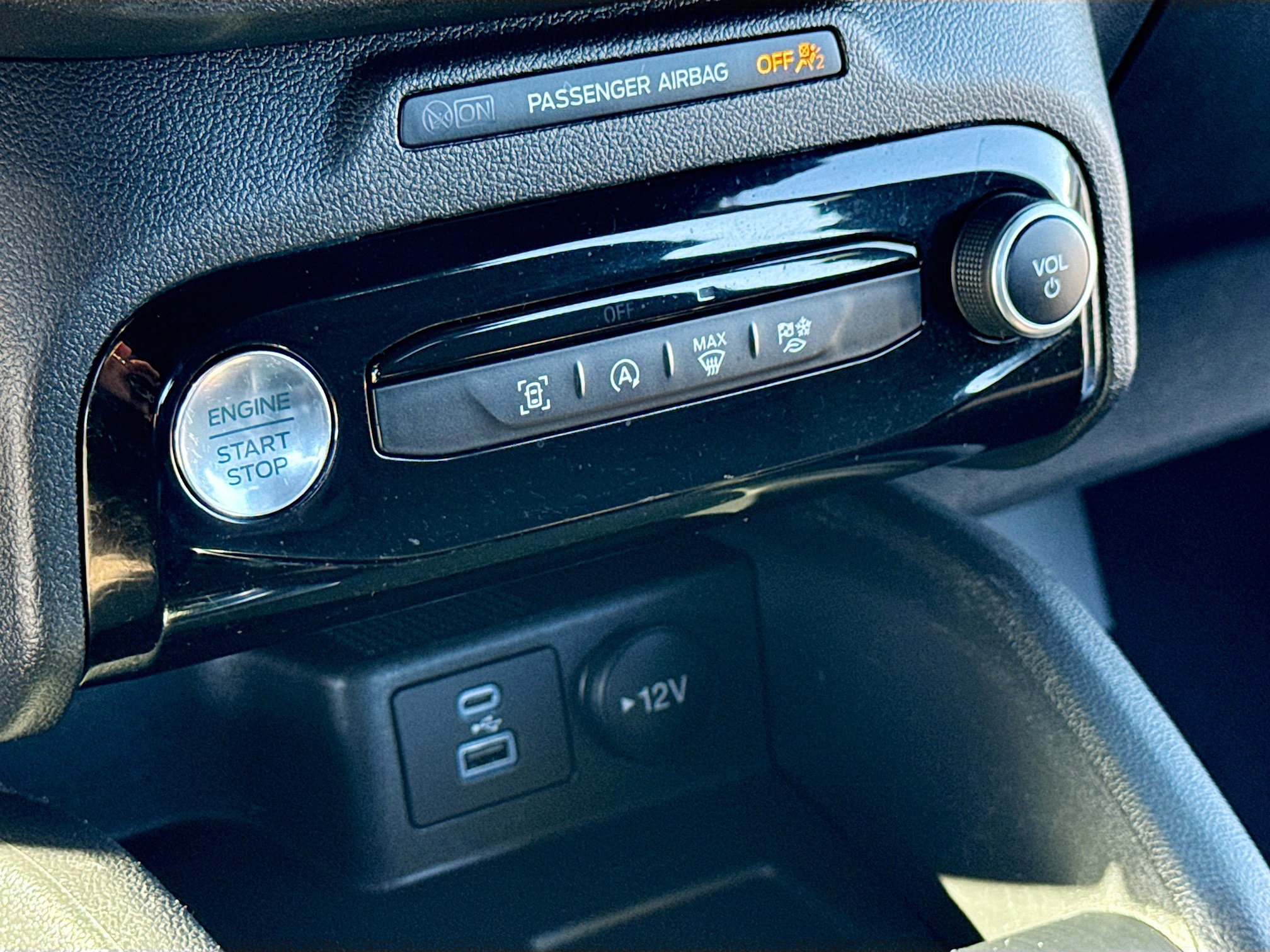 Certified 2023 Ford Escape ST-Line w/ Tech Pack #1 image 10