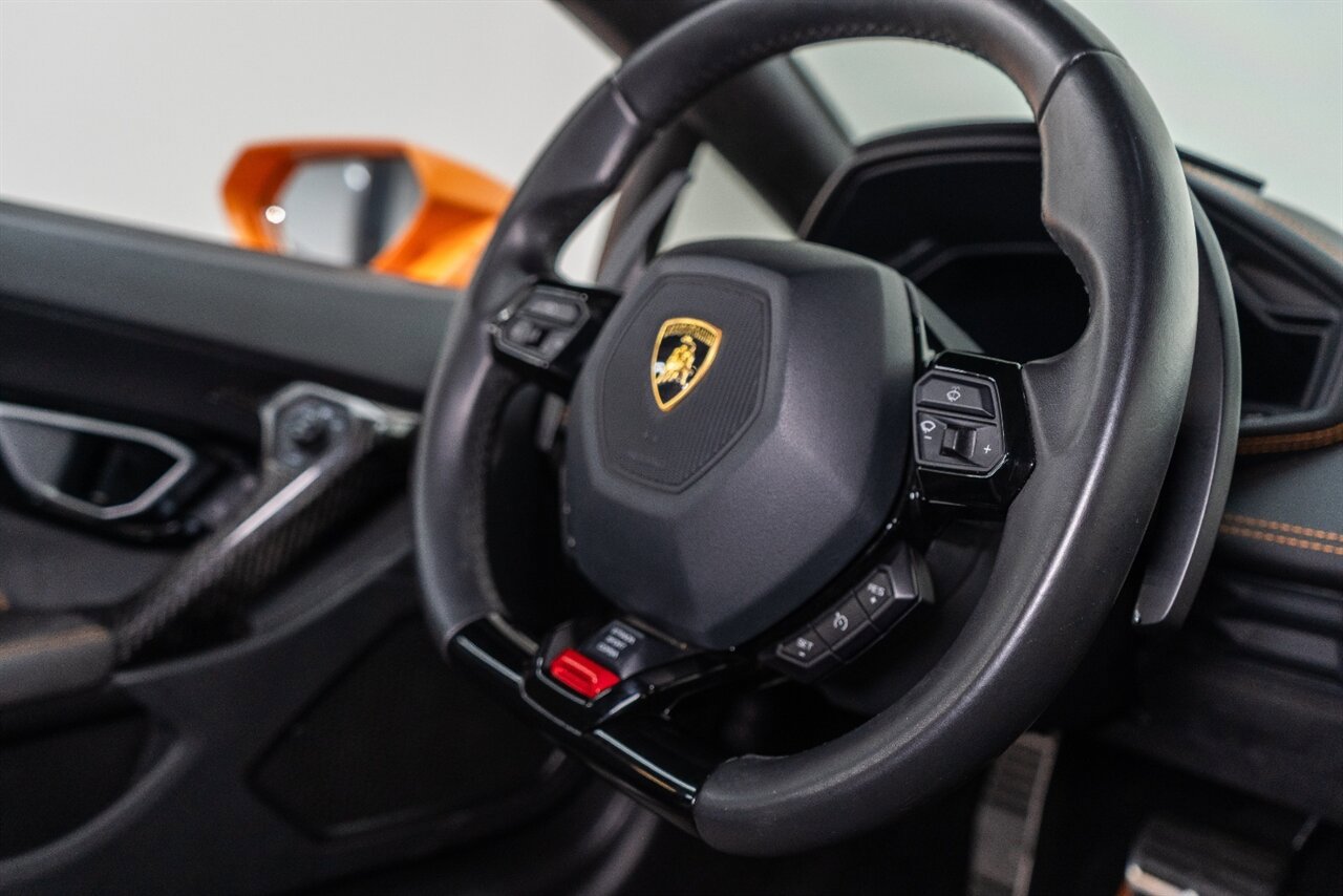 Used 2017 Lamborghini Huracan LP 610-4 AWD/4WD image 42