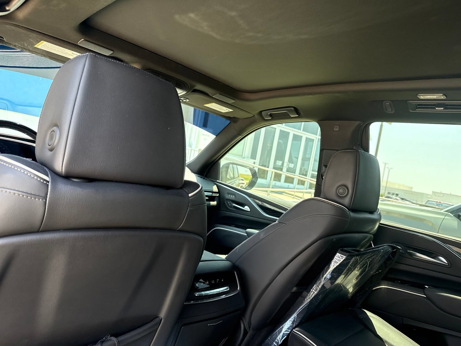 Used 2022 Cadillac Escalade Sport RWD image 13