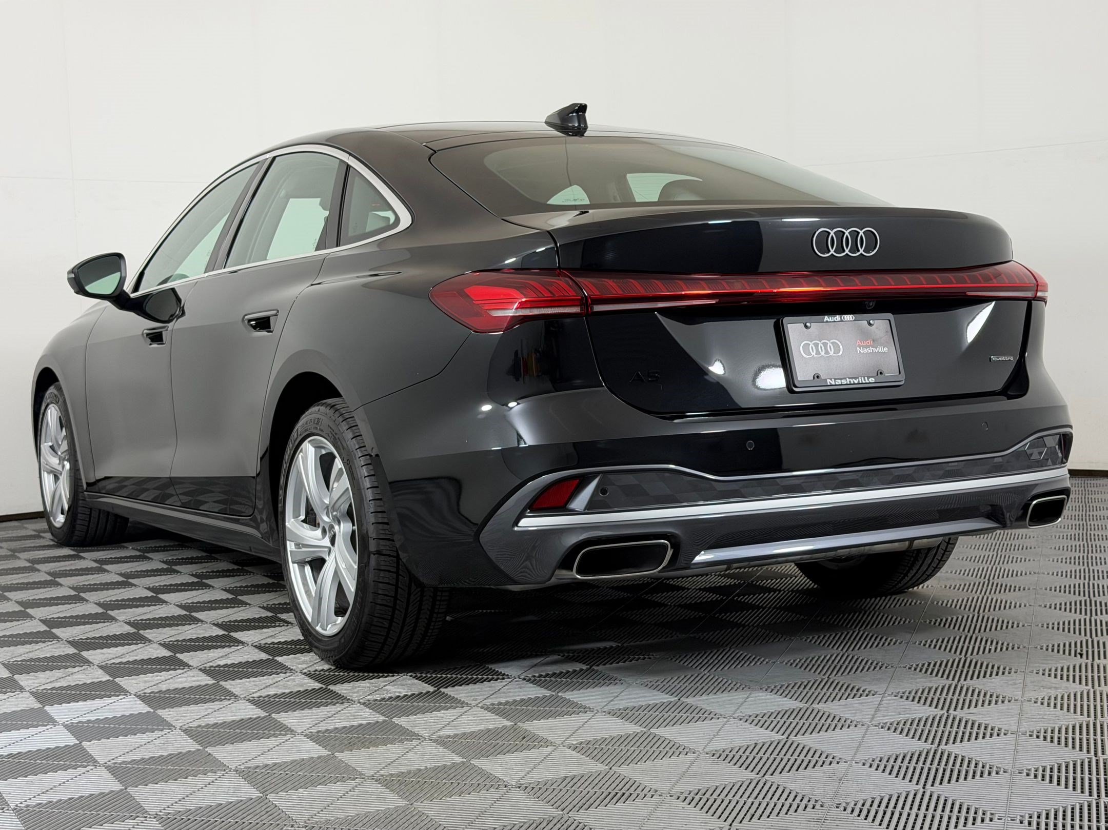 Used 2025 Audi A5 2.0T Premium w/ Convenience Package AWD/4WD image 3