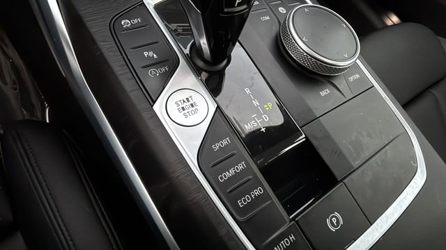 Used 2021 BMW 330i xDrive Sedan w/ Convenience Package image 29