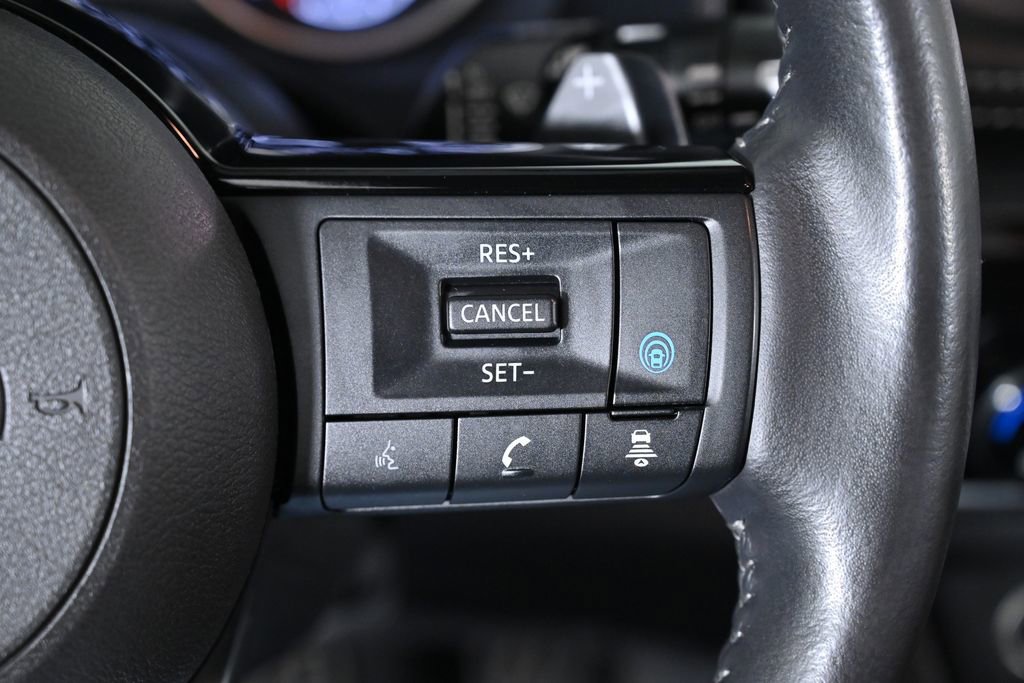 Used 2022 Nissan Rogue SV w/ SV Premium Package image 14