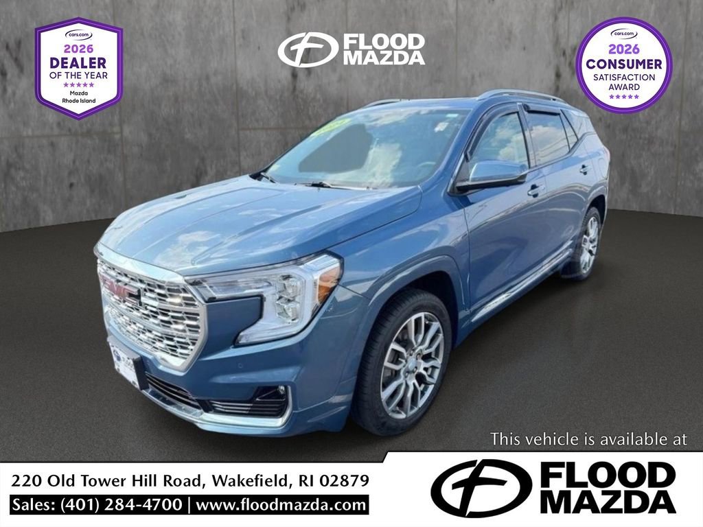 Used 2024 GMC Terrain Denali w/ Denali Premium Package