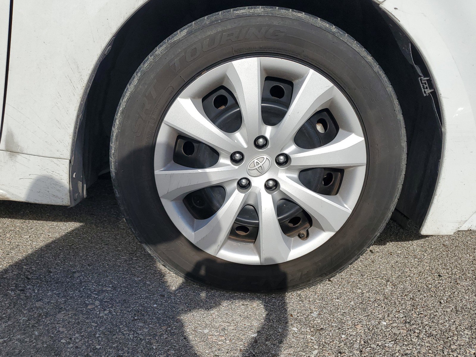 Used 2022 Toyota Corolla LE image 12