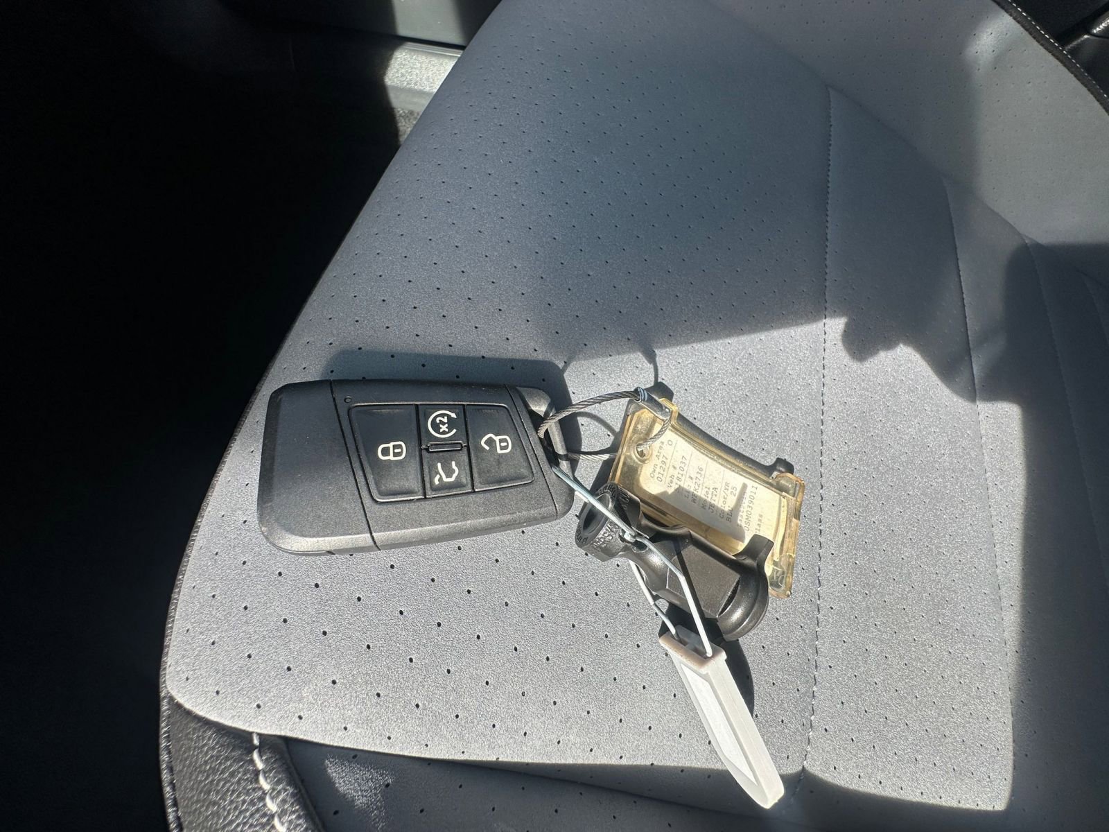 Used 2025 Volkswagen Jetta SE image 21