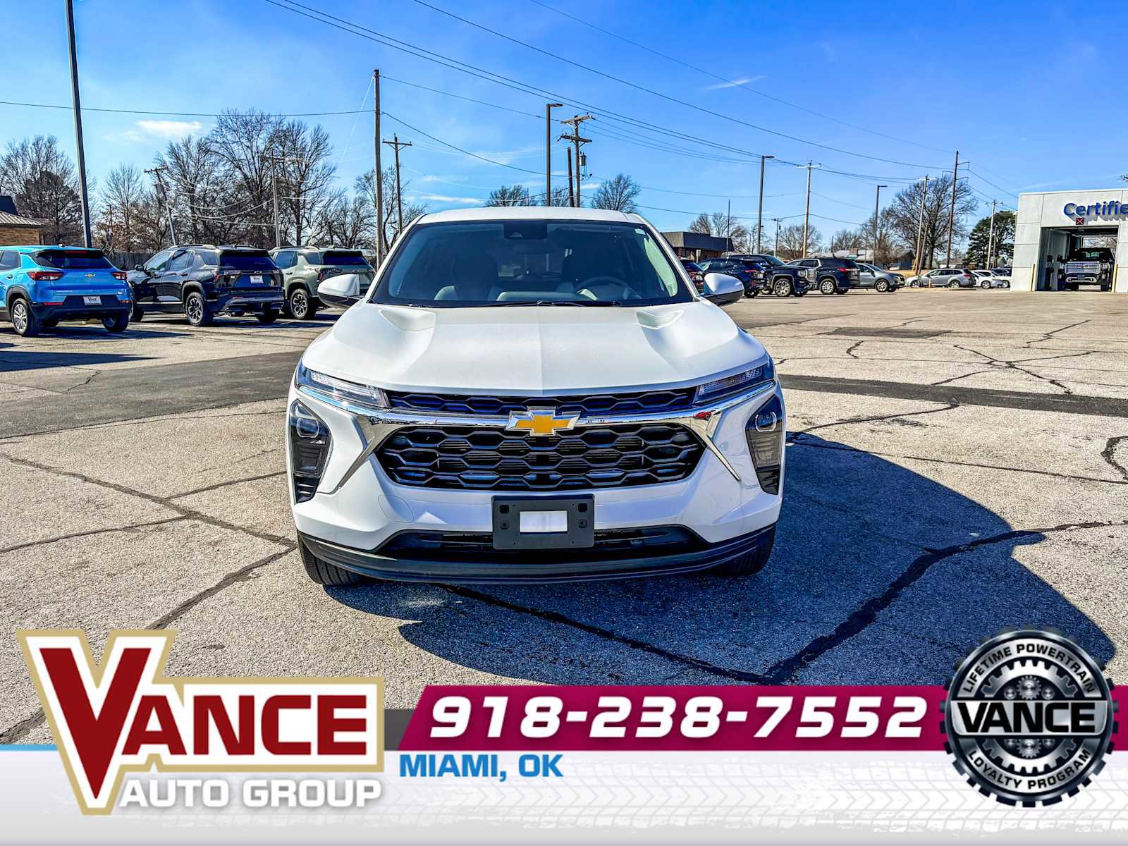 Used 2025 Chevrolet Trax LS w/ LS Convenience Package image 2
