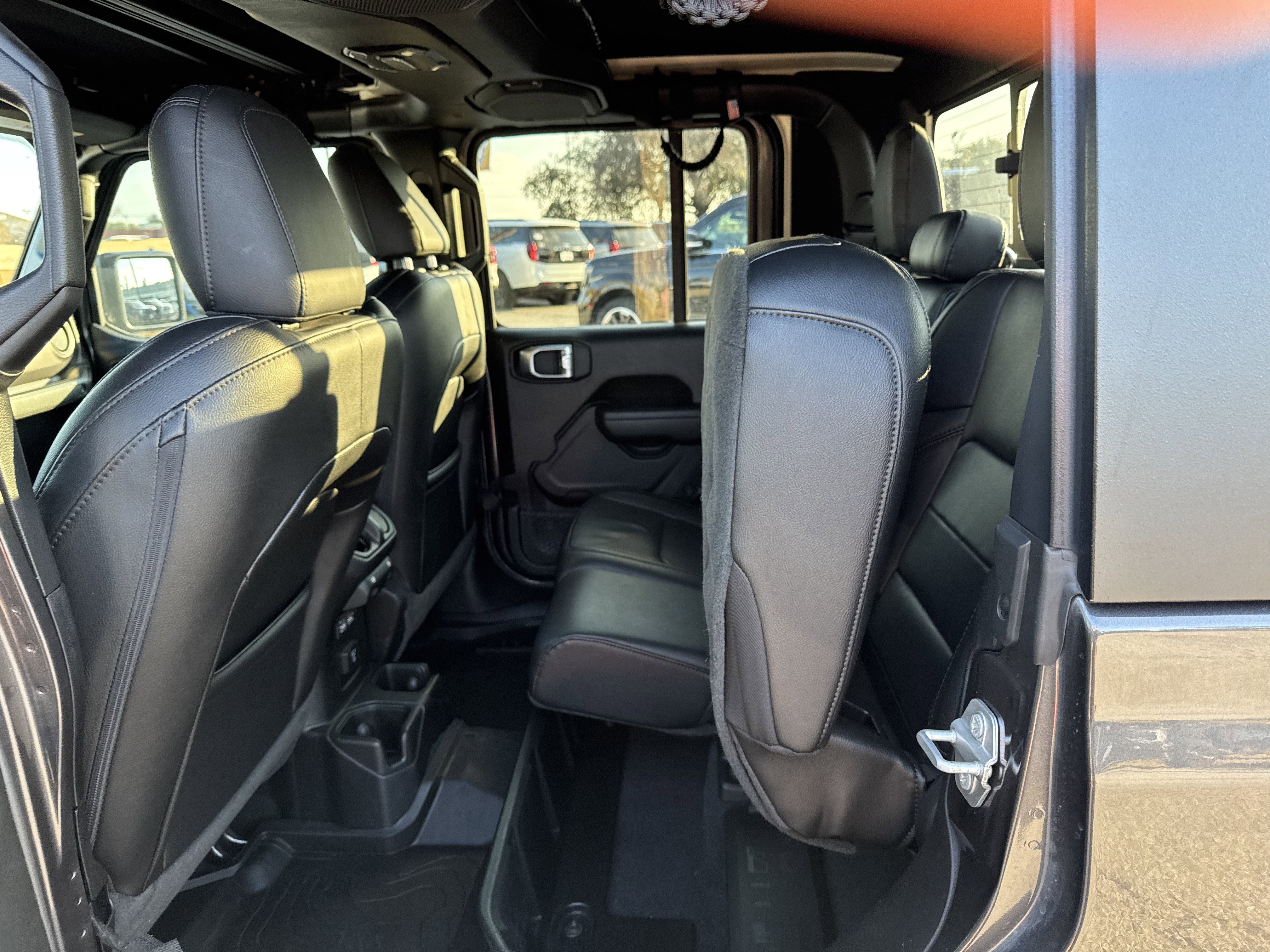 Used 2023 Jeep Gladiator Sport image 13