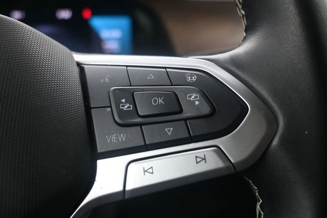 Used 2025 Volkswagen Atlas SE FWD image 14