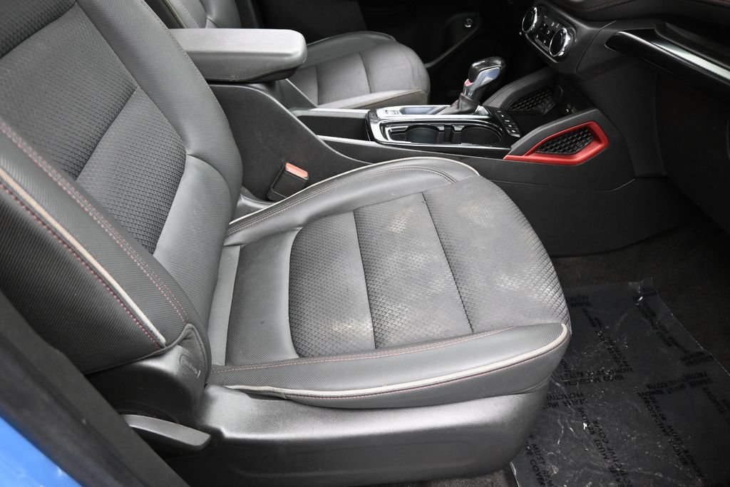 Used 2023 Chevrolet TrailBlazer RS w/ Sun and Liftgate Package FWD image 43