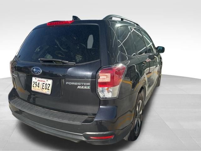 Used 2017 Subaru Forester 2.5i w/ Alloy Wheel Package image 5