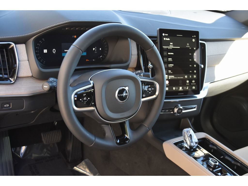 New 2026 Volvo XC90 B6 Plus w/ Protection Package Premier image 12