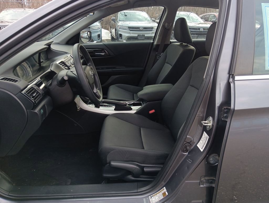 Used 2016 Honda Accord LX image 13