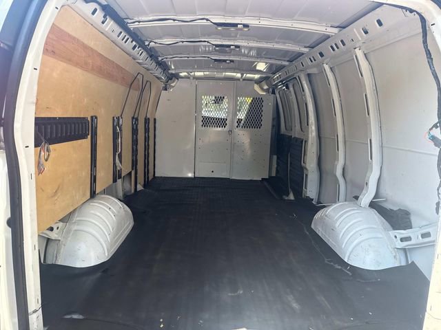 Used 2021 Chevrolet Express 2500 Extended image 5
