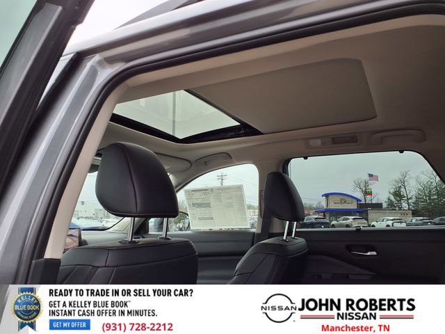 New 2026 Nissan Pathfinder SL image 10
