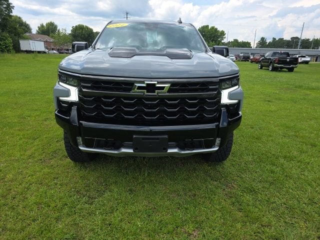 Used 2024 Chevrolet Silverado 1500 ZR2 w/ Technology Package AWD/4WD image 14