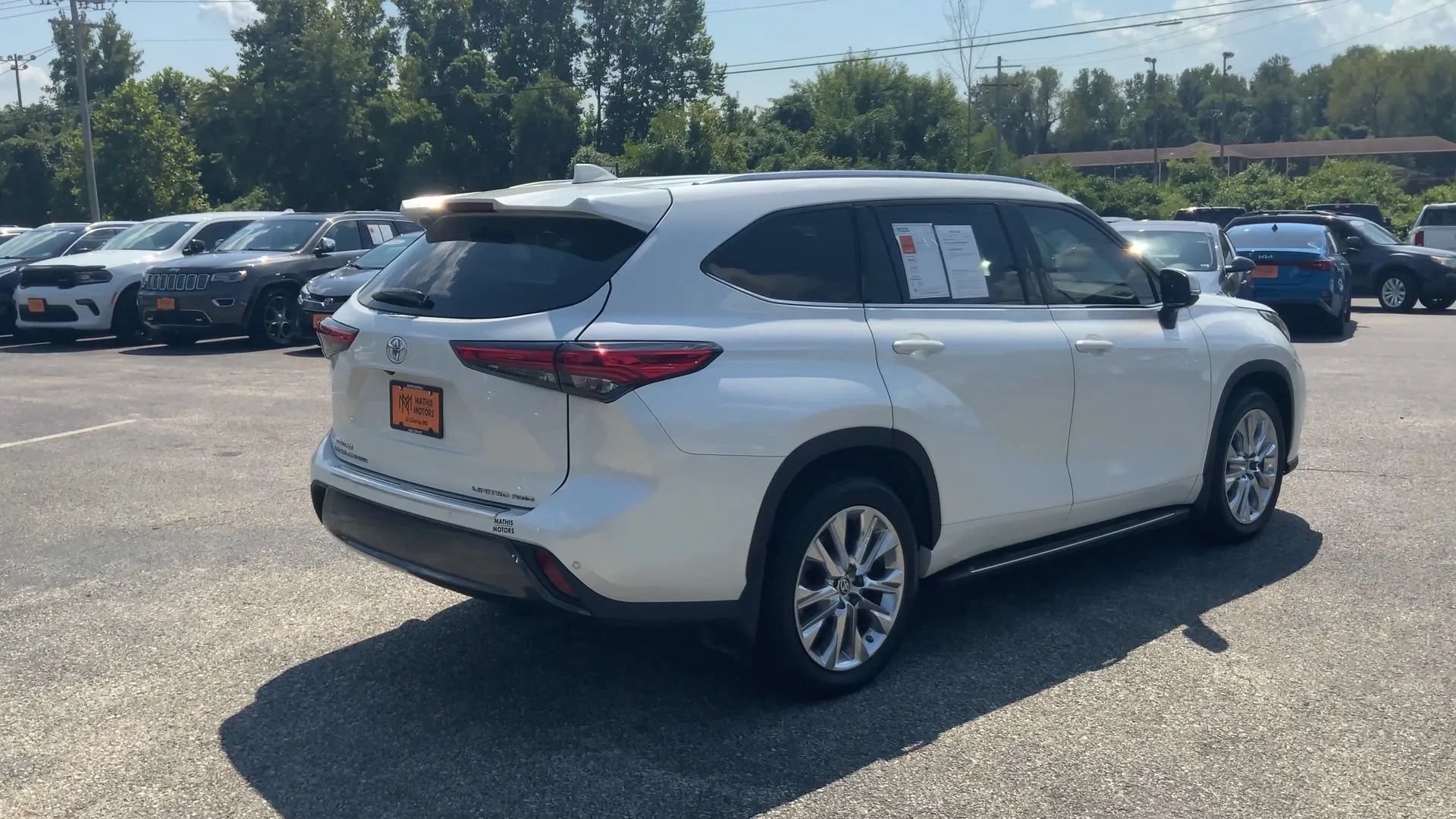 Used 2020 Toyota Highlander Limited AWD/4WD image 8