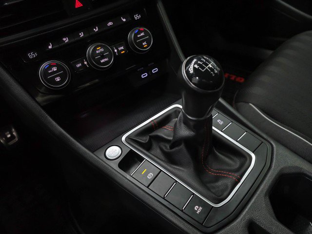 Used 2020 Volkswagen Jetta GLI FWD image 26