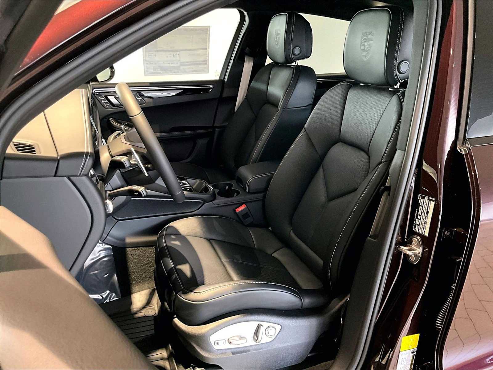 New 2026 Porsche Macan S AWD/4WD image 5