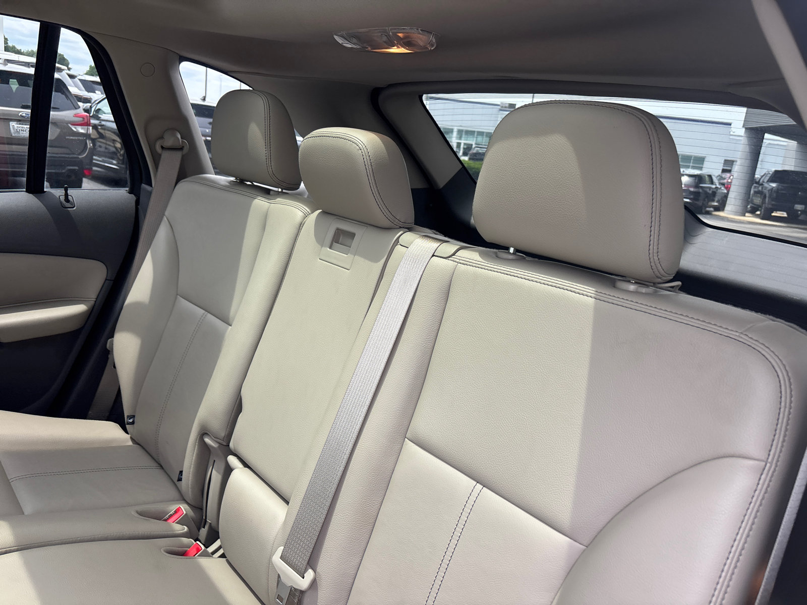 Used 2013 Ford Edge SEL FWD image 25