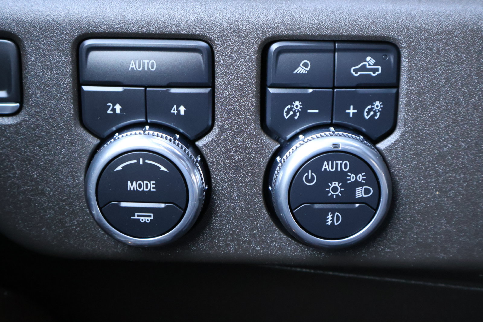 Used 2025 GMC Sierra 1500 SLT AWD/4WD image 28