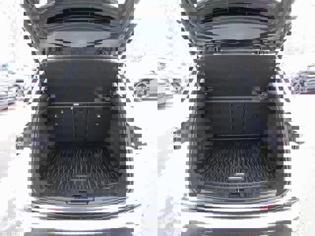 Used 2024 Land Rover Range Rover Evoque S image 12