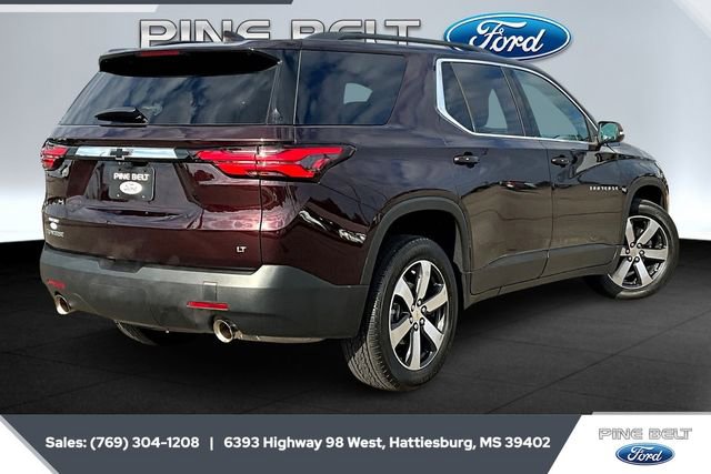 Used 2023 Chevrolet Traverse LT w/ LT Premium Package image 11