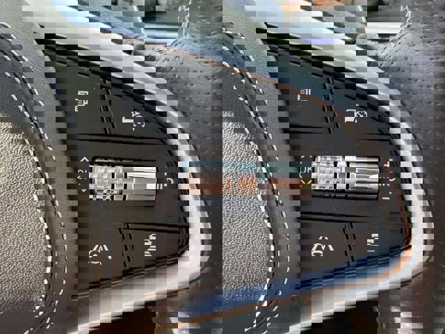 Used 2025 Genesis GV70 3.5T Sport image 28