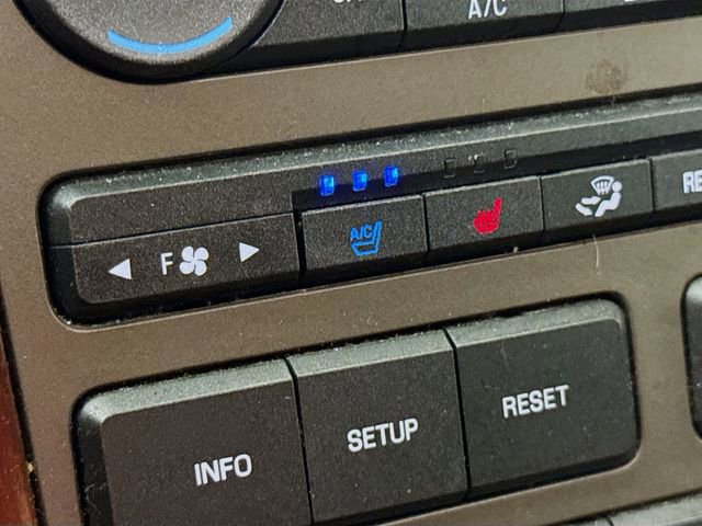 Used 2013 Lincoln Navigator 4WD w/ HD Trailer Tow Pkg image 23