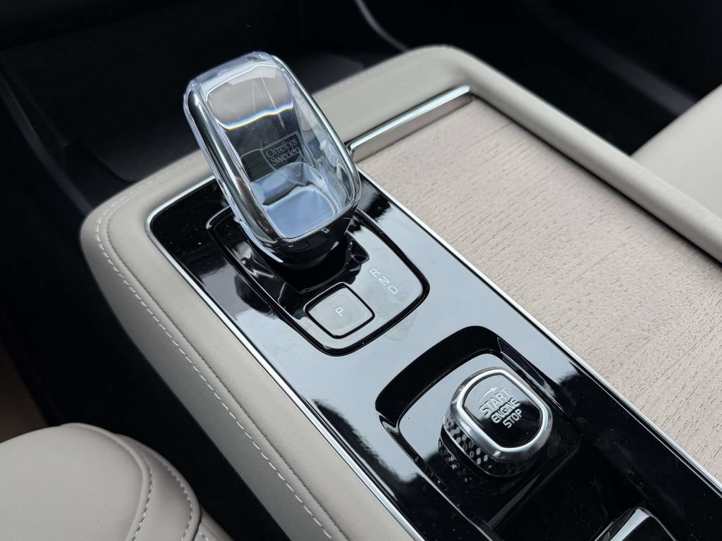 New 2026 Volvo XC90 T8 Plus w/ Protection Package AWD/4WD image 6