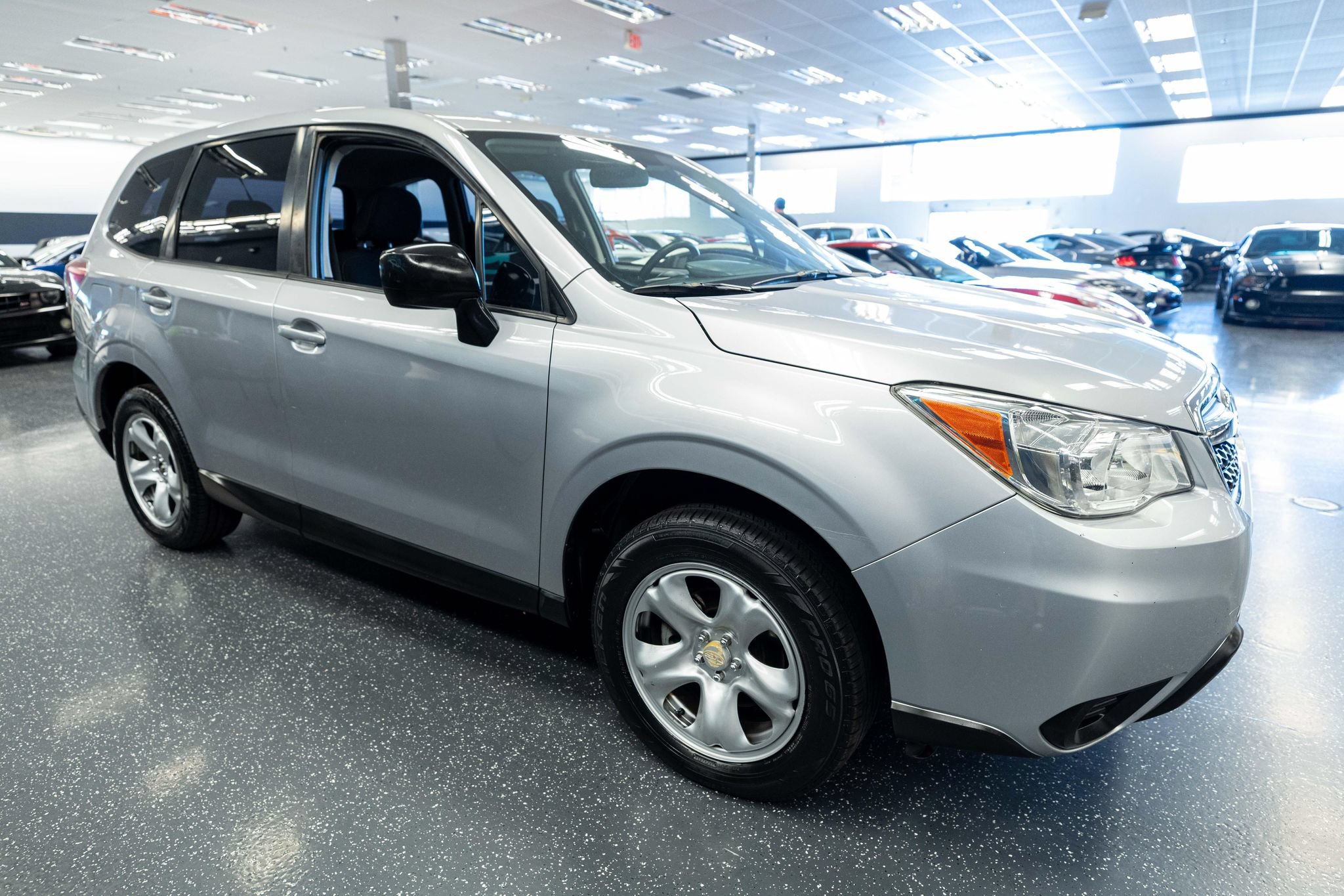 Used 2016 Subaru Forester 2.5i AWD/4WD image 4