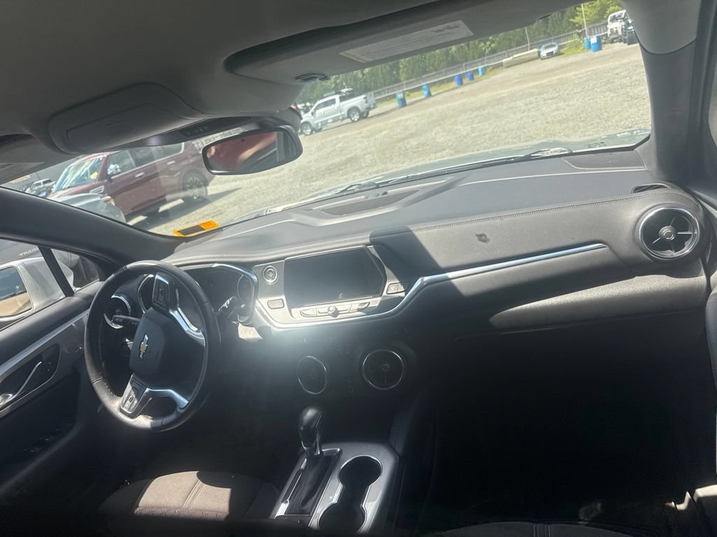 Used 2019 Chevrolet Blazer LT FWD image 25