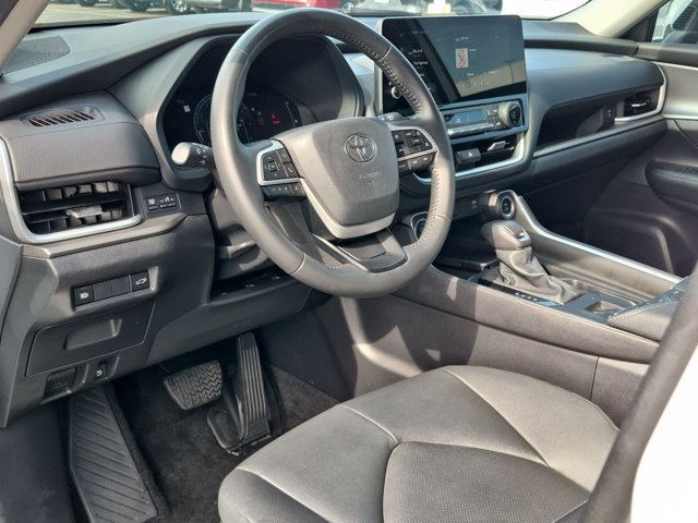 Certified 2024 Toyota Grand Highlander FWD image 4