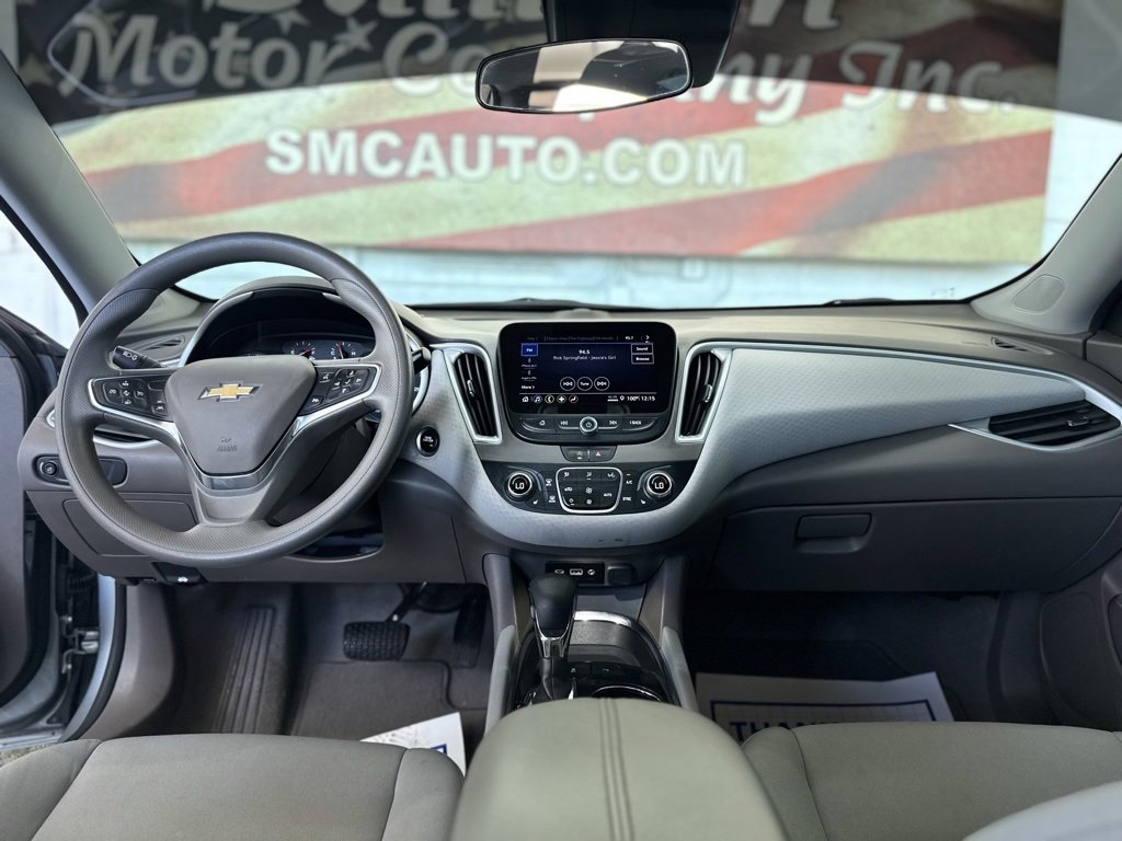 Used 2024 Chevrolet Malibu LT image 41
